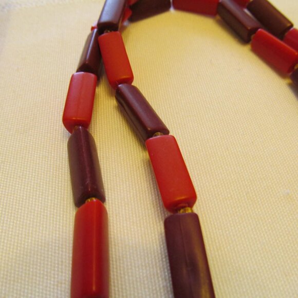 VINTAGE ELONGATED RED BEADS 38" LONG WEAR 1 STRAND OR WRAP FOR A DOUBLE STRAND ! - Picture 5 of 16